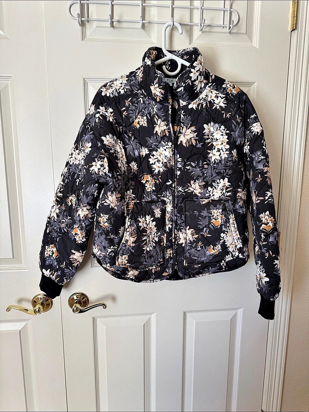FLX Floral Puffer Jacket in Black & White Size Medium Like New